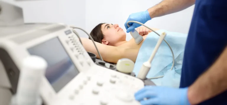 Mastología y Biopsia de Mama: Clave para un diagnóstico preciso y decisivo